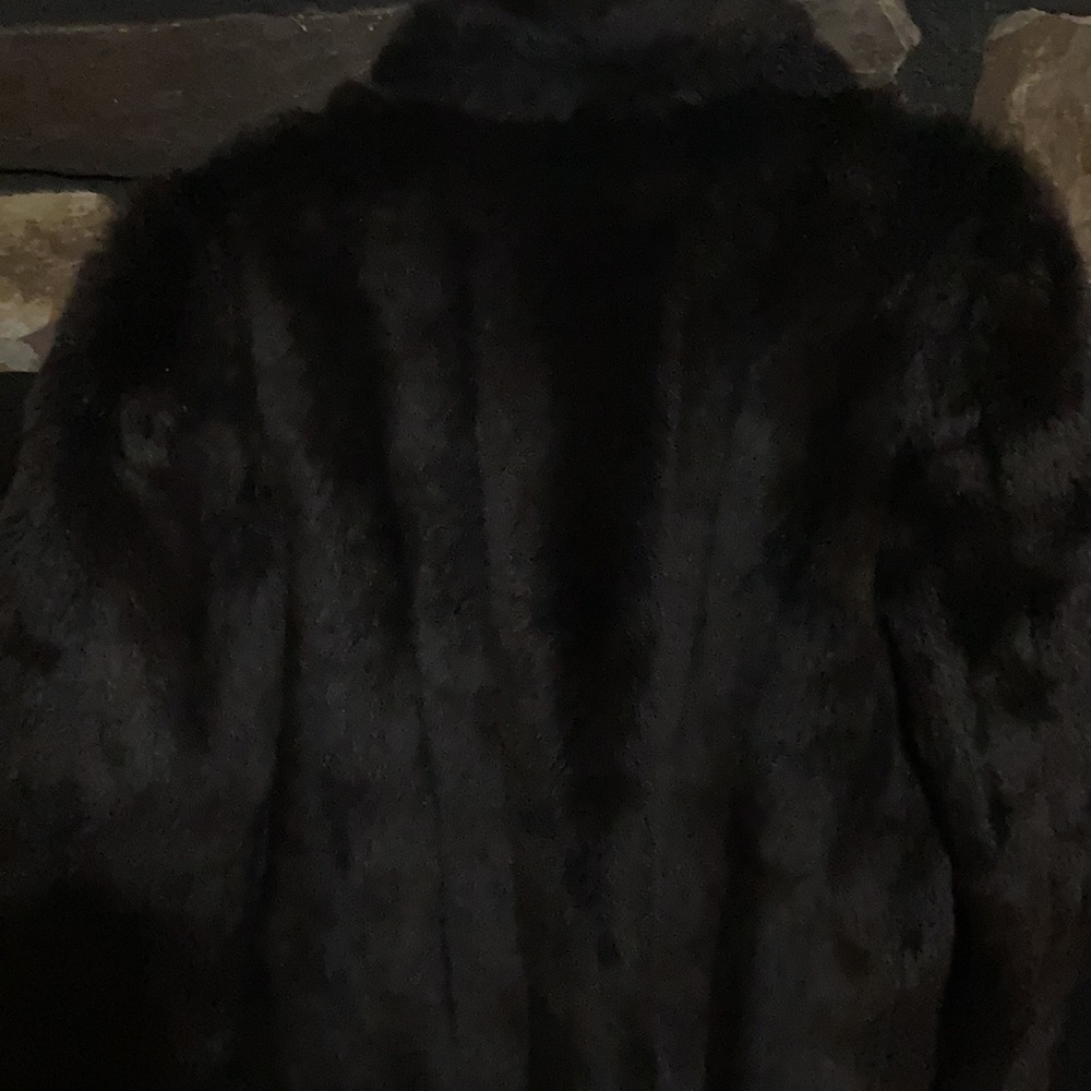 Lovely Brown fur coat. - Picture 3 of 4